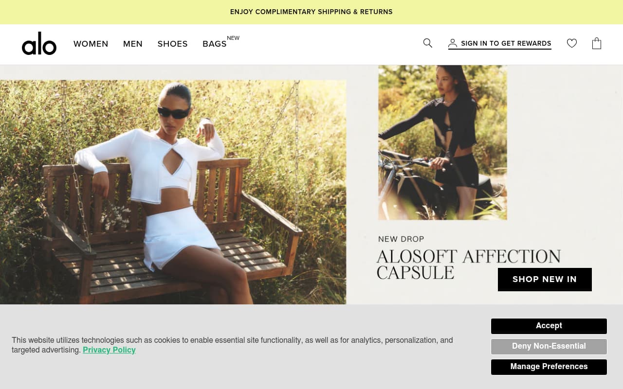 Alo Yoga website screenshot